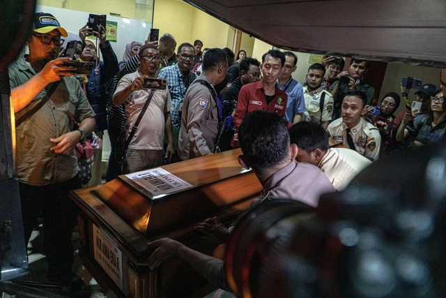 Mahasiswi Jambi tewas kecelakaan KA Bekasi Timur setelah sempat hilang kontak Nur Alimantun Citra.( Poto : ANTARA/Salma Talita /kumparan NEWS ).