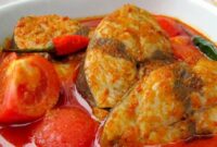 Ikan Asam Padeh menjadi salah satu hidangan khas Minangkabau yang berhasil memikat banyak pecinta kuliner.( Poto : liputan6.com/blogopsi.com)