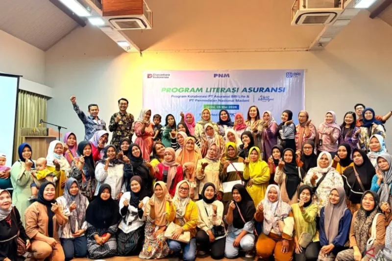 PNM dan BRILife Gelar Literasi Asuransi di Jambi, Perkuat Perlindungan Finansial Nasabah Mekaar.(Poto : ANTARA).