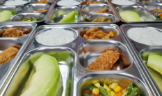 Sekolah Diminta Aktif Awasi Program Makan Bergizi Gratis (MBG)