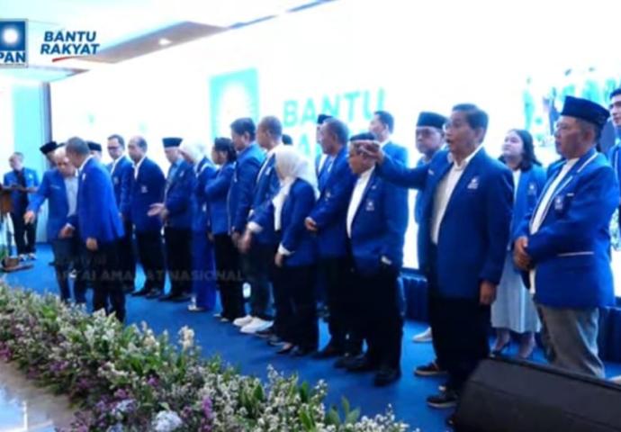 Pelantikan DPW dan DPD PAN Jambi digelar di ACC, Zulhas hadir langsung. Ribuan kader dan UMKM ikut meramaikan acara.( Poto : Ilustrasi Poto : jambi LINK.id).