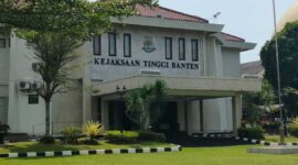 Jaksa Kejati Banten ditahan Kejati Jawa Barat setelah diduga menjual aset sitaan kasus investasi bodong KSP Pandawa yang merugikan korban. ( Poto : dok.KOMPAS.com/Rasyid Ridho).