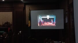 Tiga petinggi Google hadir sebagai saksi meringankan Nadiem Makarim dalam sidang kasus Chromebook di Pengadilan Tipikor Jakarta, jaksa menyatakan keberatan. ( Poto : dok. KOMPAS.com )