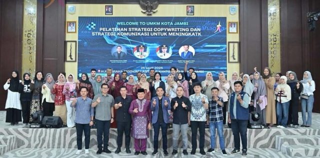 Pemkot Jambi bersama Komdigi RI menggelar Pandu Literasi Digital 2026 untuk meningkatkan kemampuan UMKM.( Poto : Akses Jambi ).