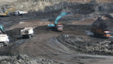 Anggota DPR RI Cek Endra menyoroti ketimpangan listrik di daerah penghasil batu bara seperti Jambi yang masih banyak desa belum terlistriki. ( Poto : Jambi One ).