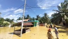Banjir merendam 5 kecamatan dan 26 desa, dengan total 1.552 rumah terdampak.( Poto : kabar sarolangun.com).
