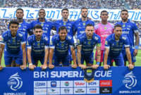 Persib Bandung menyisakan lima laga krusial di Super League 2025/2026 yang akan menentukan peluang juara.( Poto : dok. Kompas Bola )