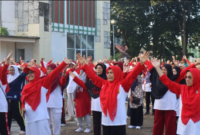 DPW FK KBIHU dan Kemenhaj Jambi menggelar Senam Sehat Berkah untuk calon jemaah haji 2026.( Poto : Universitas Jambi ).