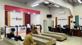 Audit forensik peretasan Bank Jambi pada Februari 2026 hampir selesai dengan progres 95 persen. Layanan perbankan mulai pulih bertahap.( Poto : Tribun Jambi.com/ Syrillus Krisdianto).