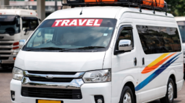 Harga BBM nonsubsidi naik membuat pengusaha travel di Jambi mengeluhkan antrean solar di SPBU yang mengganggu operasional. ( Poto : AI)