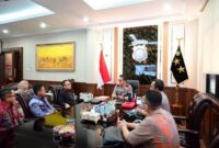 Polda Jambi dan Bank Mandiri wilayah Jambi memperkuat sinergi melalui audiensi strategis untuk meningkatkan pengamanan sektor perbankan.( Poto : SEKATO JAMBI .COM).