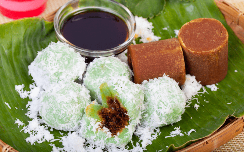 Klepon Pandan Anti Gagal: Lembut, Kenyal, dan Isian Lumer! ( Poto : Arenga Indonesia ).