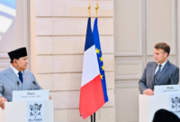 Prabowo Subianto Bertemu Emmanuel Macron di Paris( Poto : Presiden Republik Indonesia ).