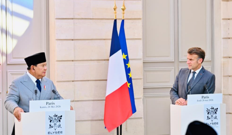 Prabowo Subianto Bertemu Emmanuel Macron di Paris( Poto : Presiden Republik Indonesia ).