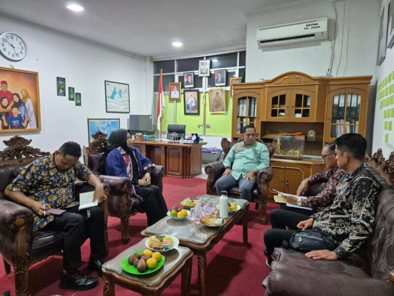Kepala Divisi Pelayanan Hukum Kanwil Kemenkum Jambi Diana Yuli Astuti.( Poto : JAMBIlink ).