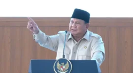 Penguatan ketahanan pangan Indonesia menjadi fokus utama pemerintah melalui pengelolaan stok Bulog, pengembangan koperasi desa, dan kebijakan strategis menghadapi krisis pangan global.( Poto : ANTARA ).