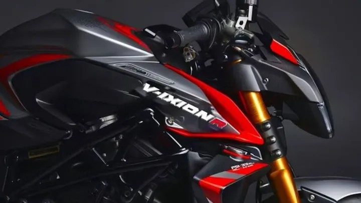 Yamaha Vixion R 2026 hadir dengan mesin 155cc VVA, desain agresif, dan fitur Assist & Slipper Clutch. Simak spesifikasi, harga, dan keunggulan motor sport terbaru ini.( Poto : KabarCirebon ).