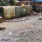 Kondisi gudang yang diduga menjadi lokasi penimbunan BBM jenis solar ilegal di kawasan Jalan Lingkar Muara Bungo. ( Poto : istimewa ).