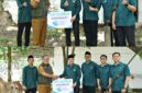 Karyawan/Karyawati Perumda Tirta Mayang Qurban 22 ekor sapi di Kota Jambi ( Poto : jambiekspres.co.id ).