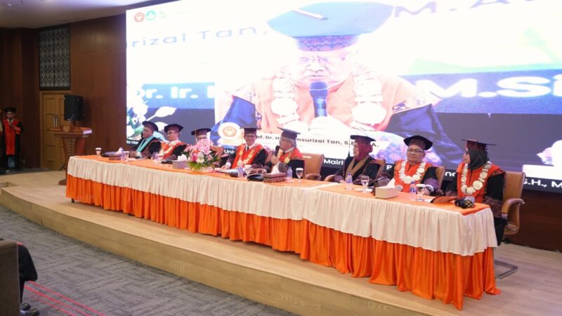  UNJA Kukuhkan Empat Profesor dari Tiga Fakultas( Poto : jambiekspres.co.id ).