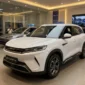 BYD Atto 2 hadir dengan interior hijau neon futuristik, performa bertenaga, dan fitur modern yang siap meramaikan pasar SUV listrik Indonesia. ( Poto : AKURAT JAKARTA,CO ).