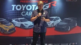 Toyota GR Car Meet 2026 di GBK dinilai Ketua IMI Moreno Soeprapto mampu mendorong pertumbuhan UMKM otomotif, industri modifikasi, dan ekosistem aftermarket di Indonesia.( Poto : ANTARA ).