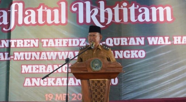 Wabup Merangin ajak lulusan pesantren Merangin jadi garda moral.( Poto : JambiPrima.com ).