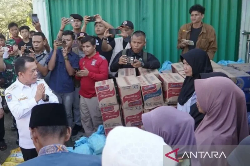 Pemprov Jambi salurkan bantuan banjir Sarolangun 2026 dan percepat pemulihan infrastruktur serta layanan warga terdampak.( Poto : ANTARA).