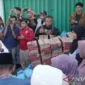 Pemprov Jambi salurkan bantuan banjir Sarolangun 2026 dan percepat pemulihan infrastruktur serta layanan warga terdampak.( Poto : ANTARA).