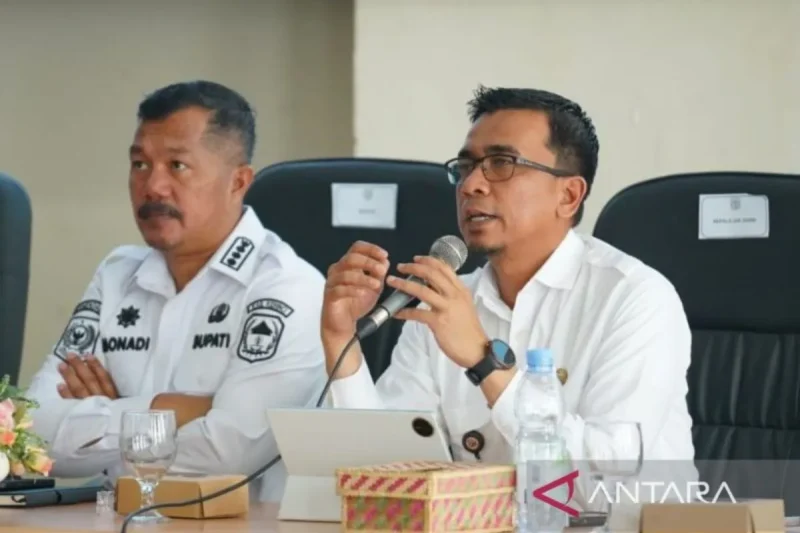 Pemkab Kerinci bersama OJK Jambi mendorong UMKM naik kelas melalui perluasan akses dan literasi keuangan untuk memperkuat ekonomi daerah.( Poto : ANTARA ).