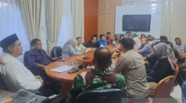 Pemkab Bungo menetapkan siaga penuh di empat kecamatan rawan longsor akibat hujan deras yang terus mengguyur wilayah tersebut.( Poto : ANTARA ).