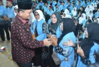 Jamaah Haji Kota Jambi 2026 resmi dilepas Wali Kota Jambi, Dr. Maulana, dengan jumlah 838 orang.( Poto : BERITASATU)