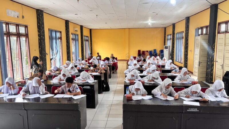 Sebanyak 158 pelajar lolos ke Jambi Science Olympiad 2025/2026 dan akan bersaing di tingkat Provinsi Jambi.( Poto : JAMBIEKSPRES.CO.ID ).