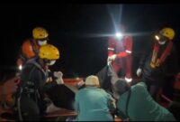 Korban jembatan Sungai Limau ditemukan setelah 6 hari pencarian SAR. Satu korban lain masih hilang dan terus dicari di aliran sungai.( Poto : istimewa )