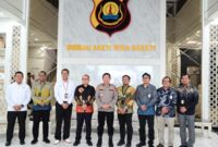 Pengamanan infrastruktur listrik diperketat oleh Polda Jambi bersama PLN untuk menjaga keandalan pasokan listrik nasional.( Poto : JAMBIlink ).