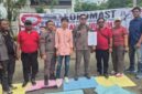 Puluhan massa yang menggelar aksi unjuk rasa Tebo mendatangi Kantor Kejaksaan Negeri Tebo, Kamis (21/5/2026)( Poto : JambiPrima.com ).
