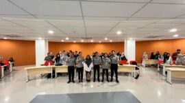 Kanwil Kemenkum Jambi menggelar edukasi Perseroan Perorangan di Universitas Jambi untuk meningkatkan pemahaman mahasiswa tentang layanan AHU.( Poto : JAMBIEKSPRES.CO.ID ).