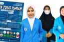 Tiga mahasiswa HPI UIN STS Jambi peraih Juara 1 LKTI Internasional berfoto usai pengumuman pemenang. ( Poto : JAMBIPRIMA.COM ).