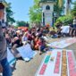 Gelar Aksi, Warga Penerima Manfaat PT. SMM Minta Perusahaan Kembali Beroperasi( Poto : jambiekspres.co.id )