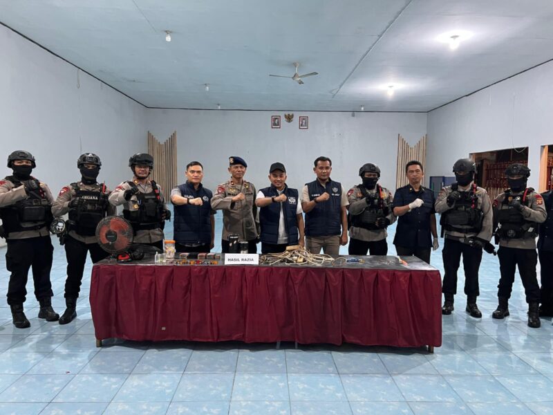 Razia Gabungan di Lapas Kelas IIA Jambi( Poto : jambiekspres.co.id )