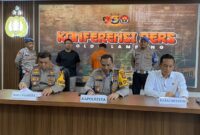 Konferensi pers penusuk kondektur bus Damri oleh Polresta Bandar Lampung, Kamis (13/2/2025).(KOMPAS.COM/TRI PURNA JAYA)