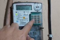 Tarif listrik PLN Mei 2026 tetap stabil untuk seluruh pelanggan. Simak rincian tarif listrik terbaru dan jumlah kWh token listrik Rp50 ribu.( Poto : KOMPAS.com ).