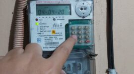 Tarif listrik PLN Mei 2026 tetap stabil untuk seluruh pelanggan. Simak rincian tarif listrik terbaru dan jumlah kWh token listrik Rp50 ribu.( Poto : KOMPAS.com ).