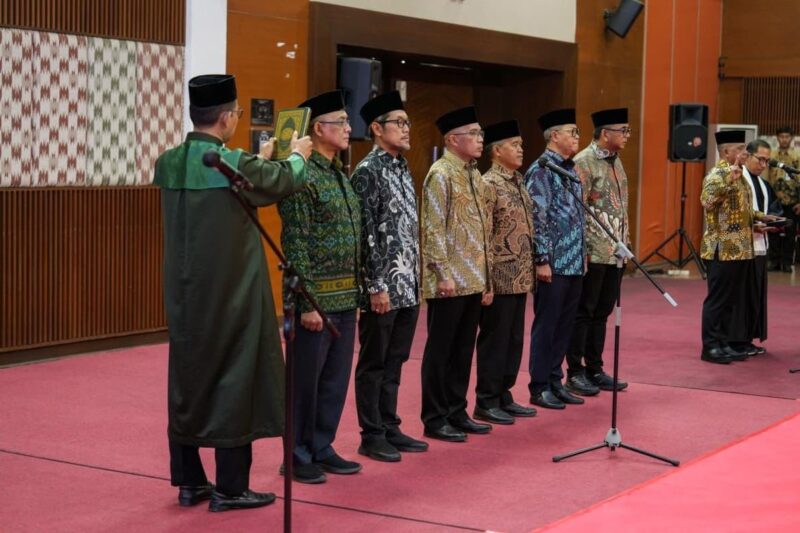 Kementerian PU melantik Mayjen Purn Arnold Aristoteles sebagai Dirjen SDA secara tertutup pada hari libur nasional, memicu sorotan.( Poto : KOMPAS.com)