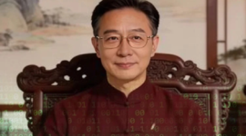 Seorang anak muda di China membuat karakter virtual berupa profesor palsu dari AI untuk edukasi orangtua mereka.( Poto : kompas.com).