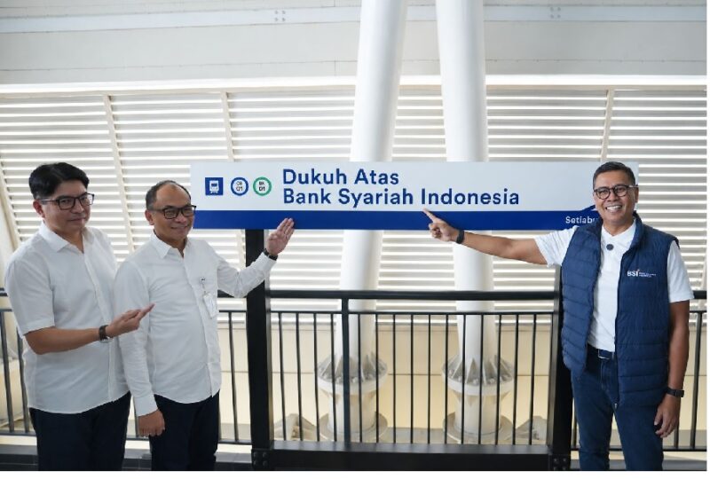 Peresmian nama Stasiun Dukuh Atas–Bank Syariah Indonesia sebagai bagian kerja sama naming rights LRT.( Poto : Jambiekspres.co.id ).