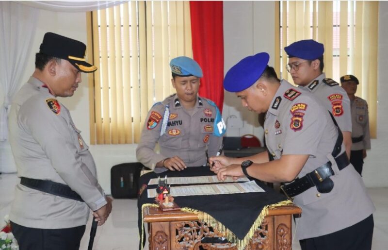 Kapolres M. Kuswicaksono memimpin langsung sertijab Polres Tanjab Barat di Aula Rekonfu Lantai 2, Jumat (29/5/2026).( Poto : 