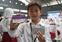 Pemerintah melalui Kemendikdasmen memperkuat Program Indonesia Pintar (PIP) 2026 untuk membantu siswa miskin dan rentan miskin agar tetap bersekolah.( Poto : Kemendikdasmen ).