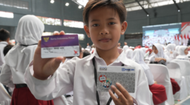 Pemerintah melalui Kemendikdasmen memperkuat Program Indonesia Pintar (PIP) 2026 untuk membantu siswa miskin dan rentan miskin agar tetap bersekolah.( Poto : Kemendikdasmen ).