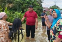 Pemkab Bungo menetapkan status tanggap darurat akibat banjir dan longsor yang melanda sembilan kecamatan serta merendam ribuan rumah warga.( Poto JAMBIPRIMA.COM ).